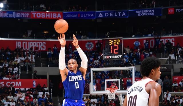 Bet365体育集团-5胜6负！揭秘快艇低迷真因：韦少休战球队缺失能量