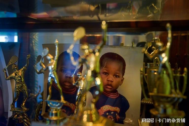 Bet365体育官网-他来自塞拉利昂，带着勇气与责任