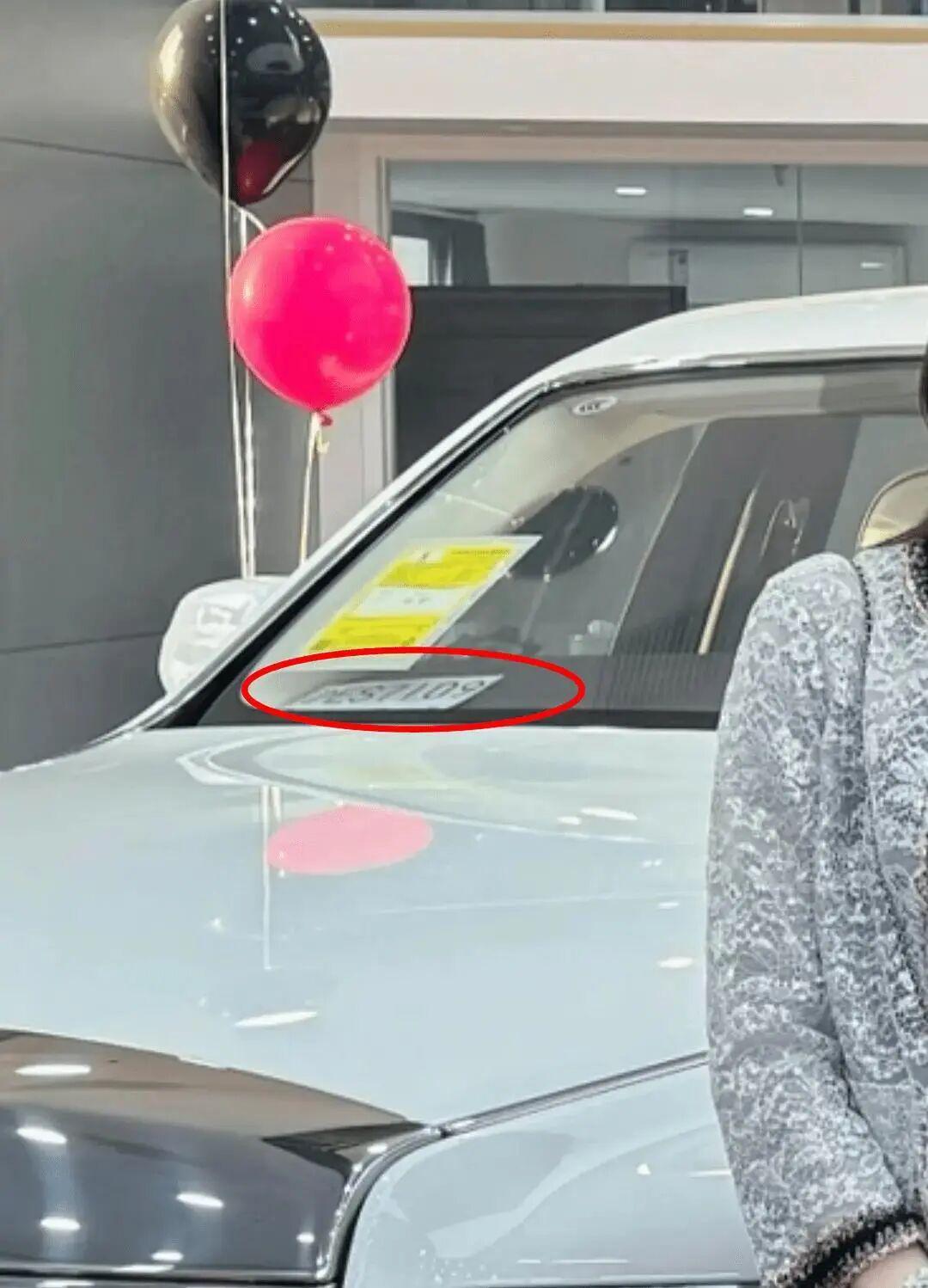 Bet365体育平台-她果然没离，毕竟400亿资产的男人也不多啊！