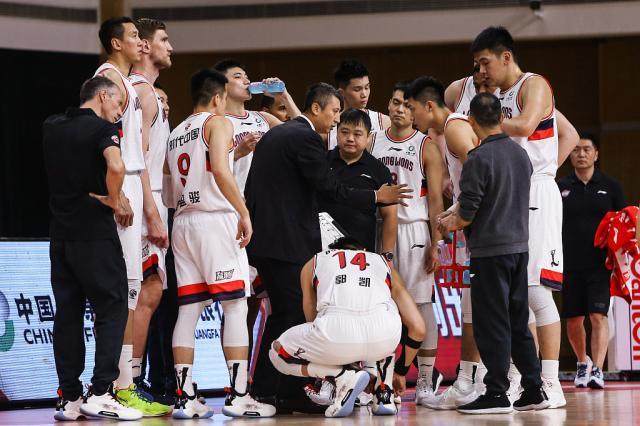 Bet365体育官网-【观察】再见黑马！郭士强和他的广州奇迹