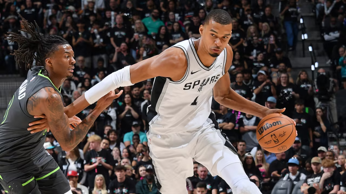 Bet365体育官网-NBA无聊的季后赛第2轮即将结束：赛程随意、2组横扫、裁判控场